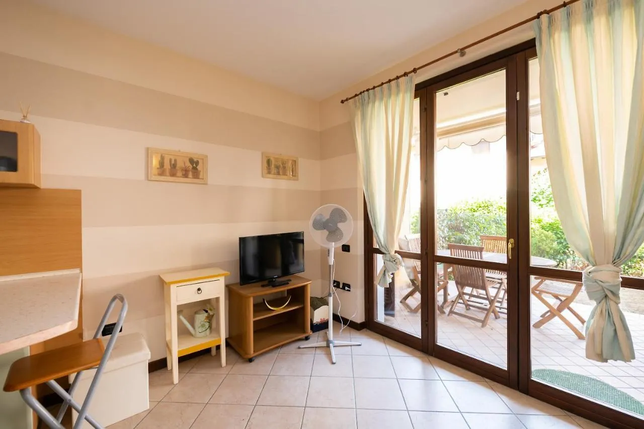 Appartamento I Due Giardini Montinelle Apartment