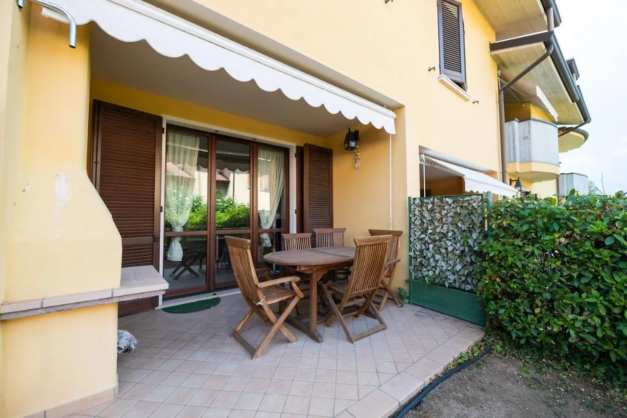 Apartment Appartamento I Due Giardini Montinelle Italy