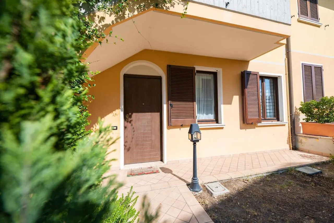 Apartment Appartamento I Due Giardini Montinelle