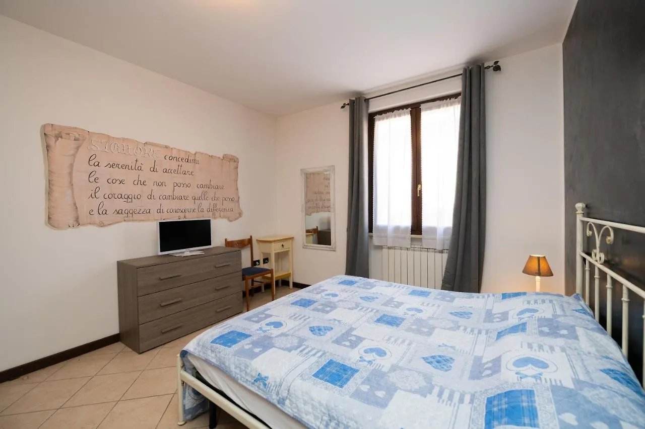 Apartment Appartamento I Due Giardini Montinelle