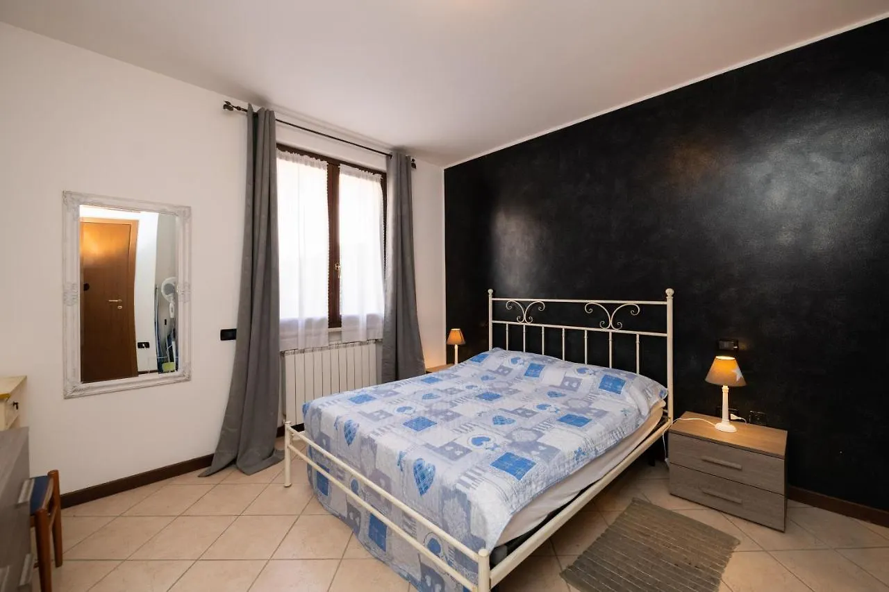 Apartment Appartamento I Due Giardini Montinelle Italy
